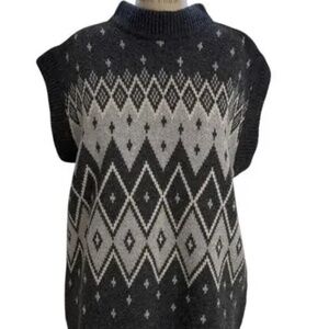 Co Fair Isle Sweater Vest Size Small Oversized Gray Knit 100% Wool